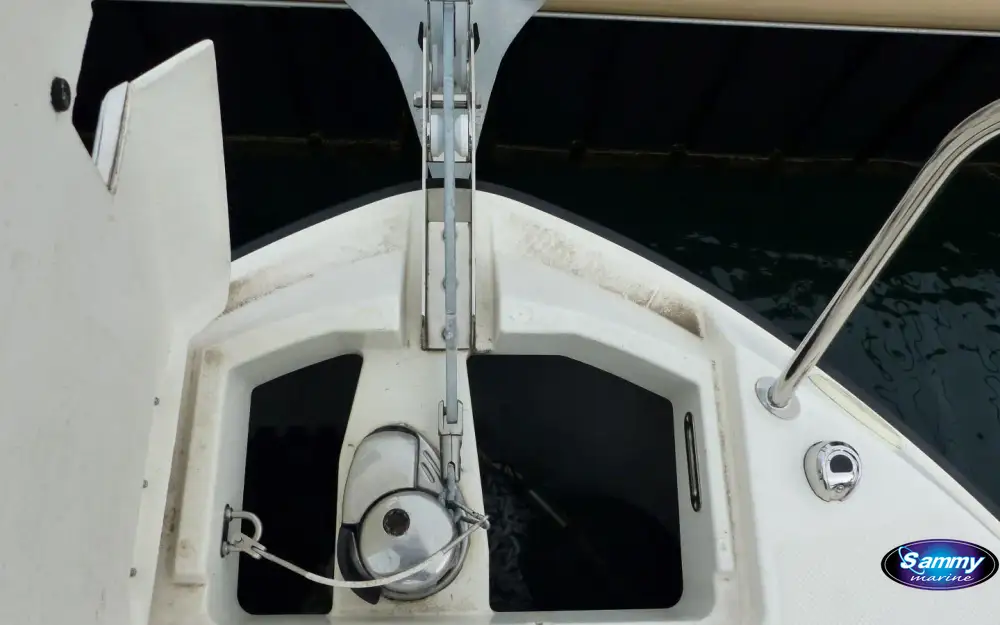 slider 13 Quicksilver Activ 805 Pilothouse
