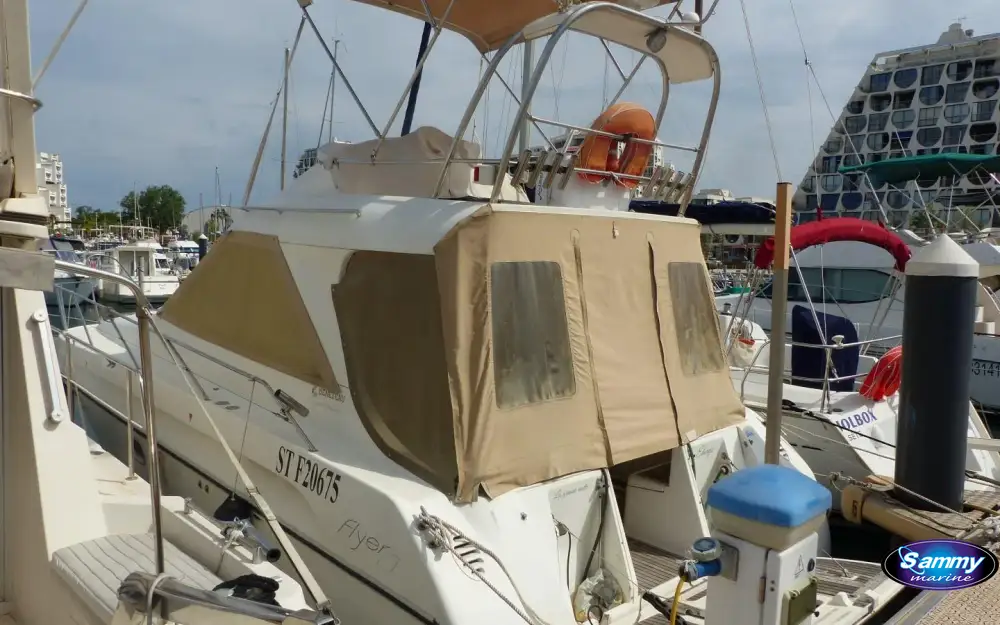 slider 1 Beneteau Flyer F1