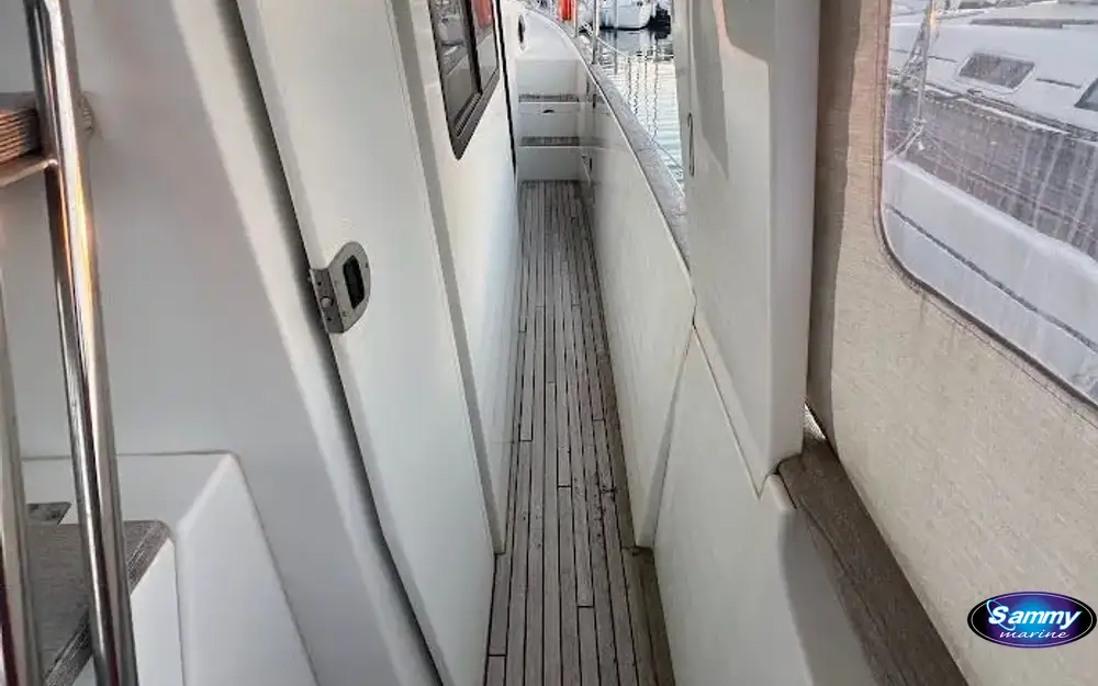 slider 37 Beneteau Swift Trawler 44