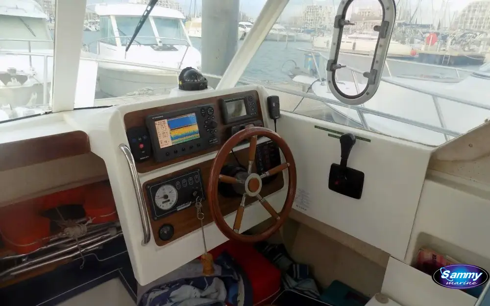 slider 1 Jeanneau Merry Fisher 605