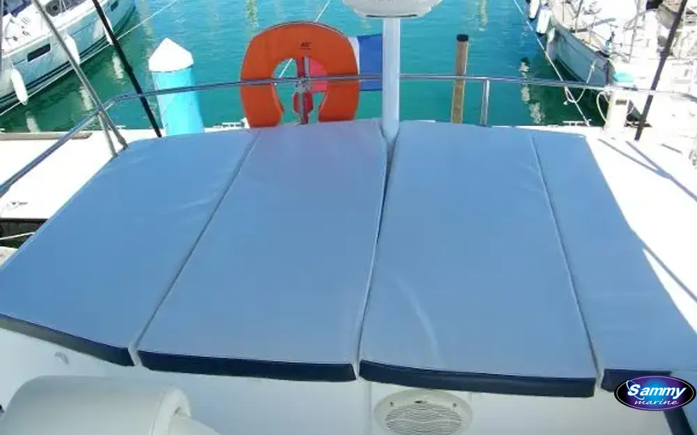 slider 15 Fountaine Pajot Highland 35