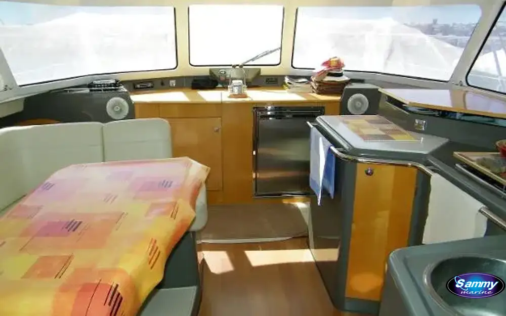 slider 3 Fountaine Pajot Highland 35