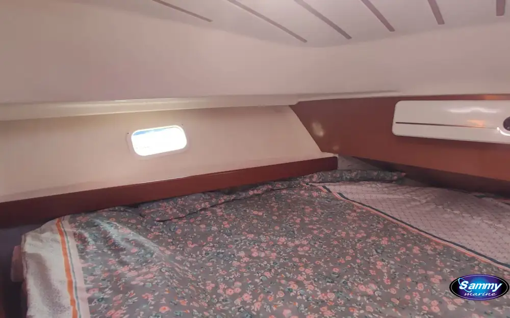 slider 10 Beneteau Antares Serie 9