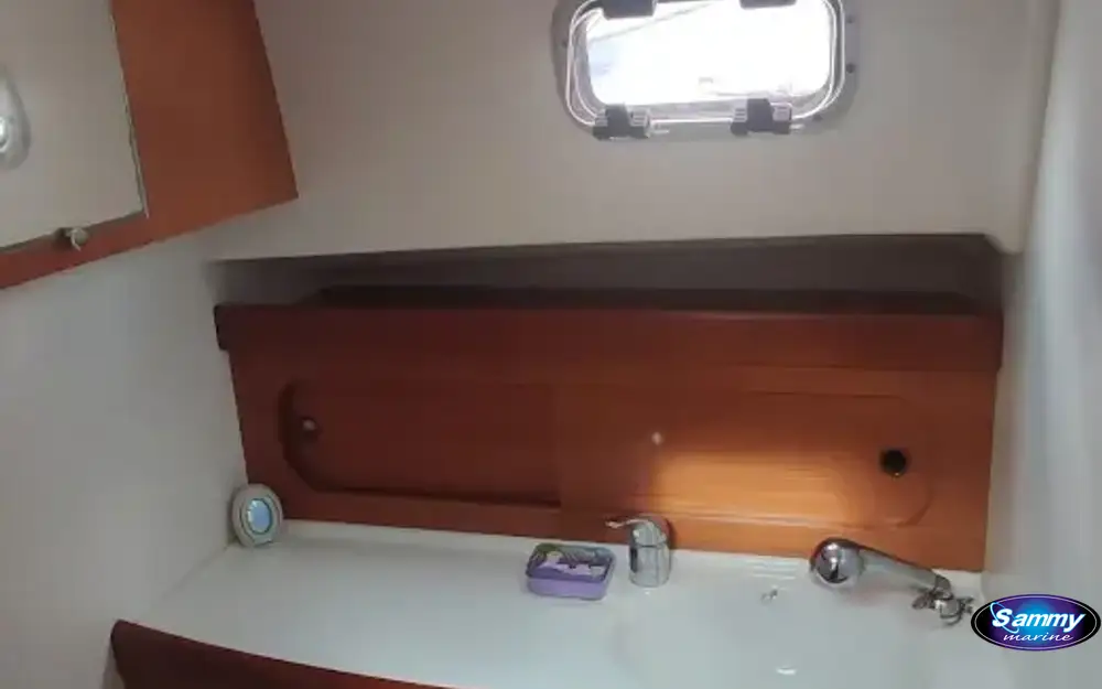 slider 11 Beneteau Antares Serie 9