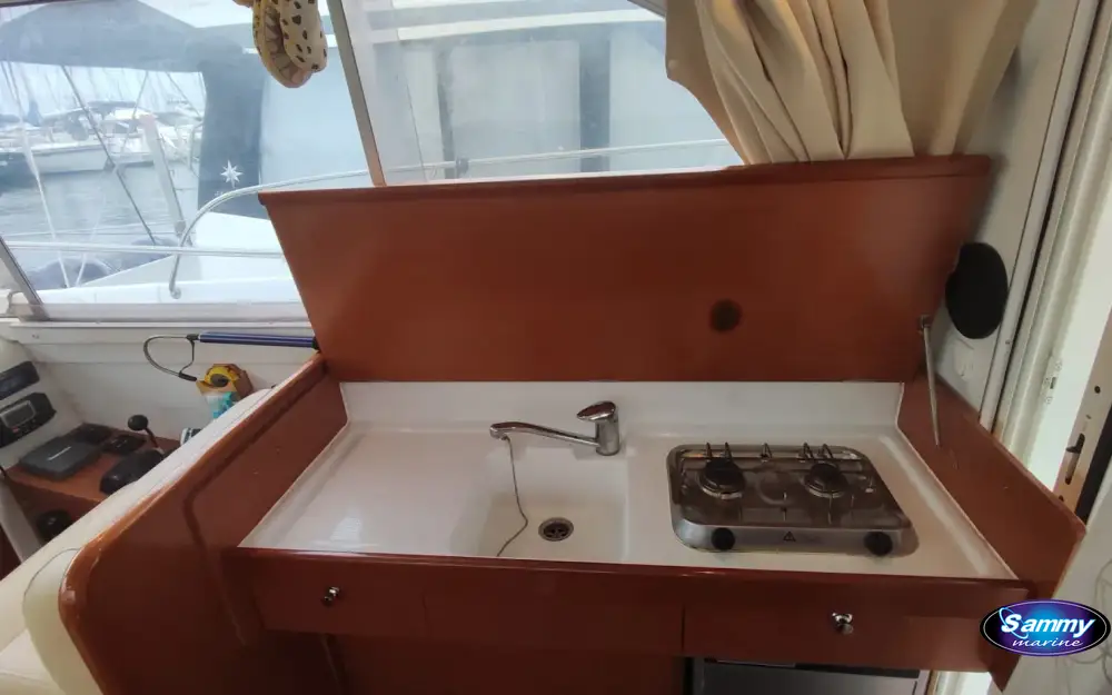 slider 15 Beneteau Antares Serie 9