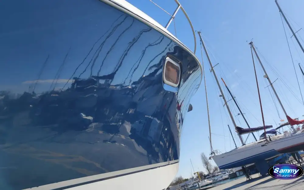 slider 3 Beneteau Antares Serie 9