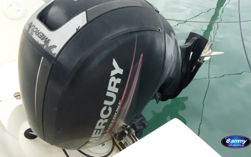 slider 3 Quicksilver  675 Pilothouse
