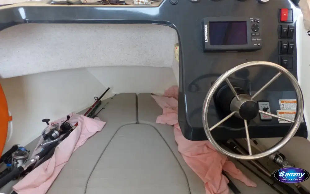 slider 4 Quicksilver  675 Pilothouse