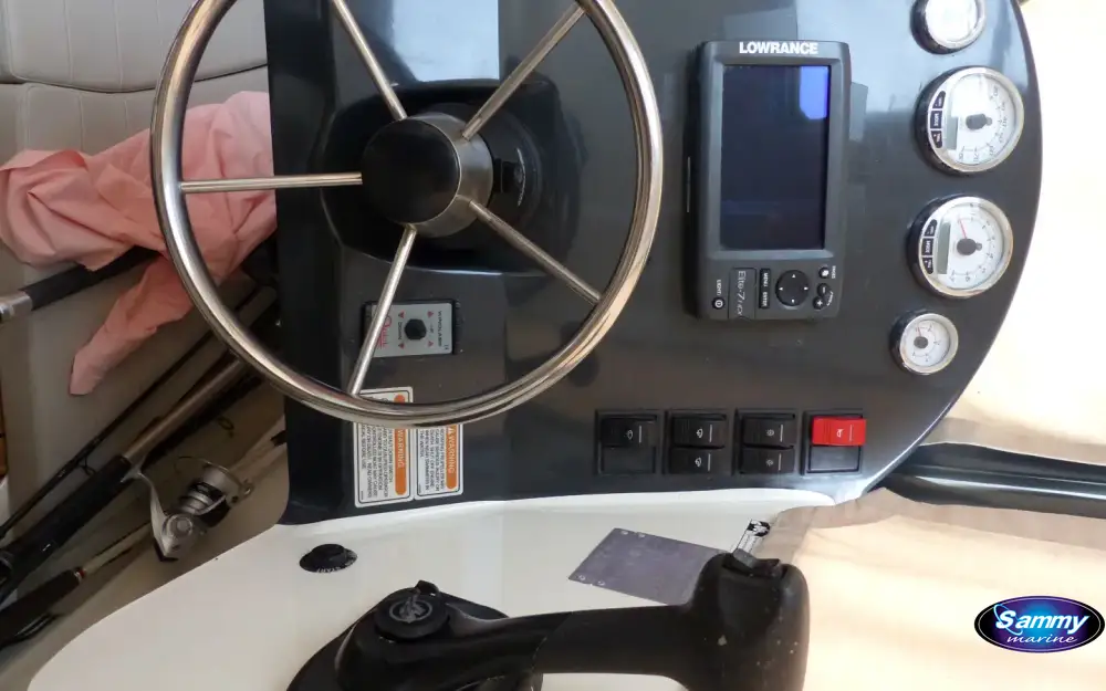 slider 5 Quicksilver  675 Pilothouse