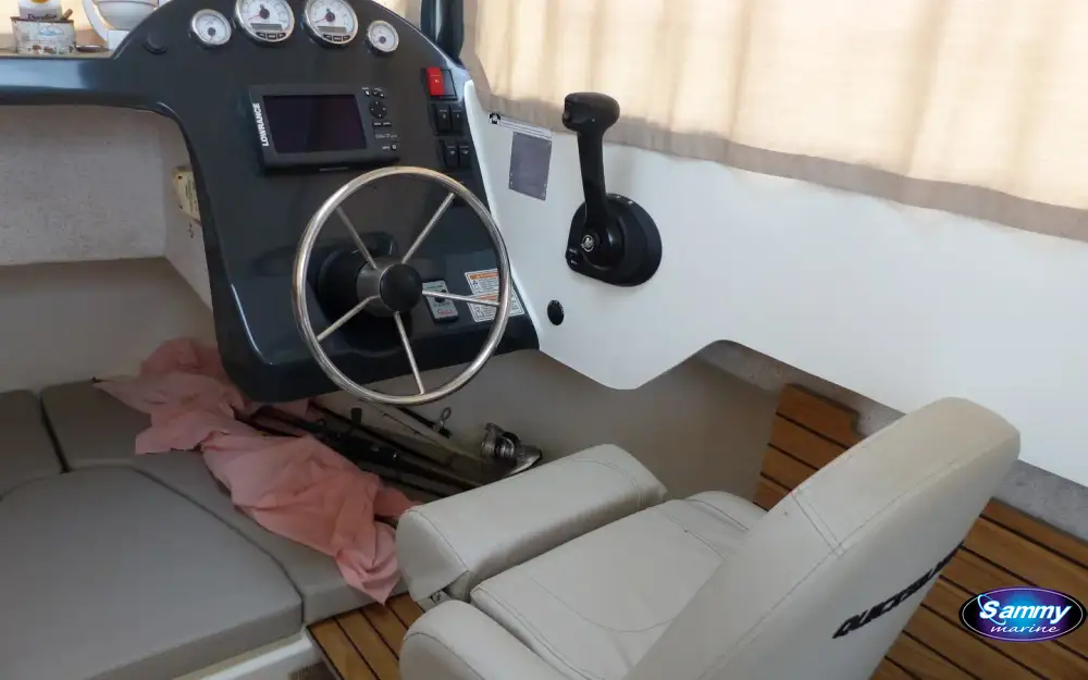 slider 7 Quicksilver  675 Pilothouse