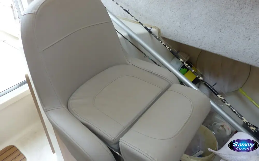 slider 8 Quicksilver  675 Pilothouse