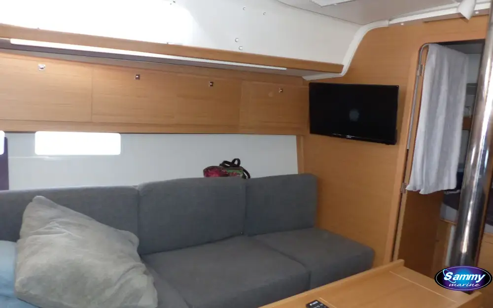 slider 4 Dufour  382 Grand Large