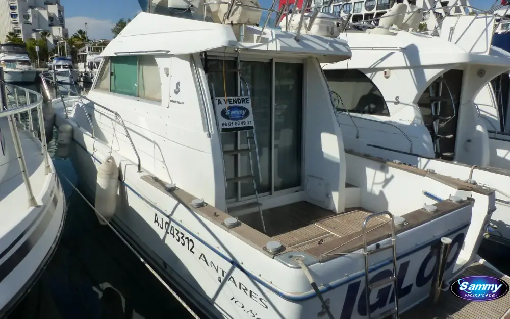 slider 2 Beneteau Antares 10.80 Fly