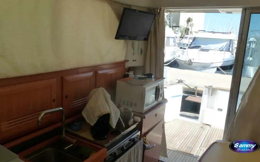 slider 7 Beneteau Antares 10.80 Fly