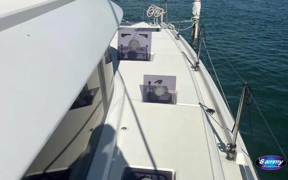 slider 5 Lagoon  46