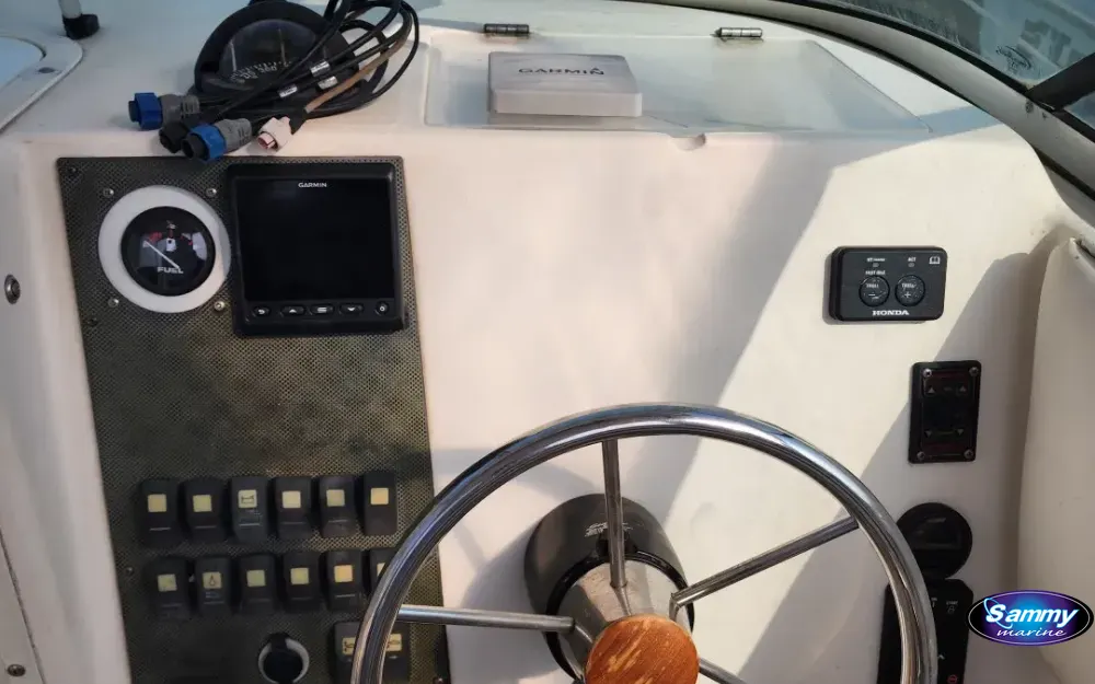 slider 1 Seaswirl Striper 2301 Walkaround
