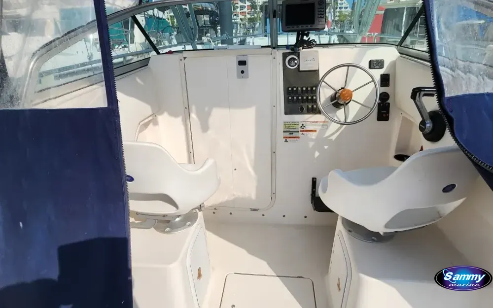 slider 4 Seaswirl Striper 2301 Walkaround