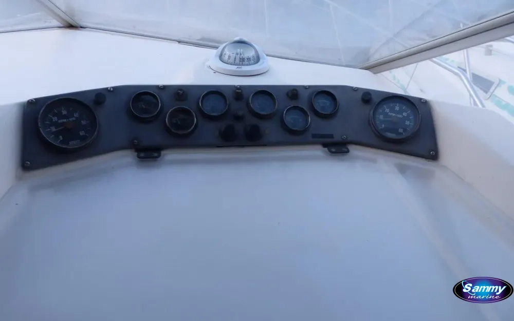 slider 5 Beneteau Flyer 8