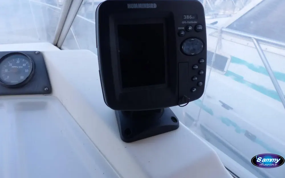 slider 8 Beneteau Flyer 8