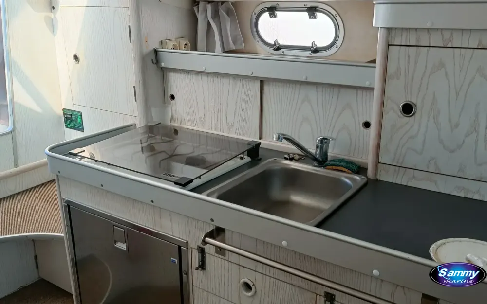 slider 9 Beneteau Flyer 8