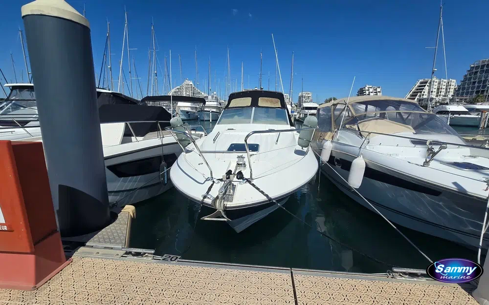 slider 3 Beneteau Flyer 8
