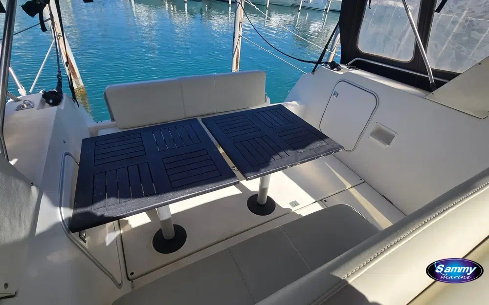 slider 8 Beneteau Flyer 8