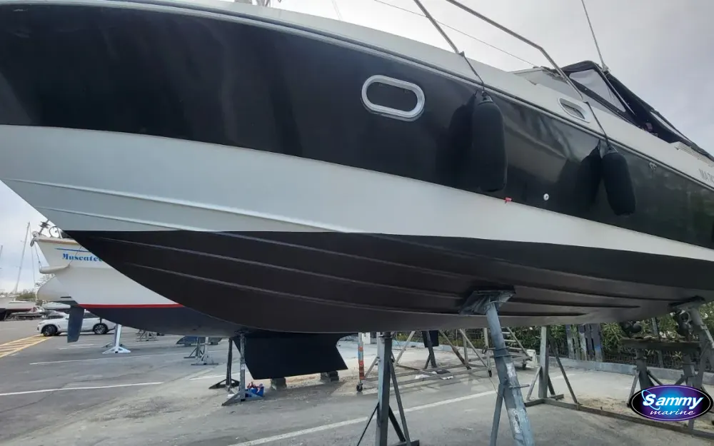 slider 1 Beneteau Flyer 8