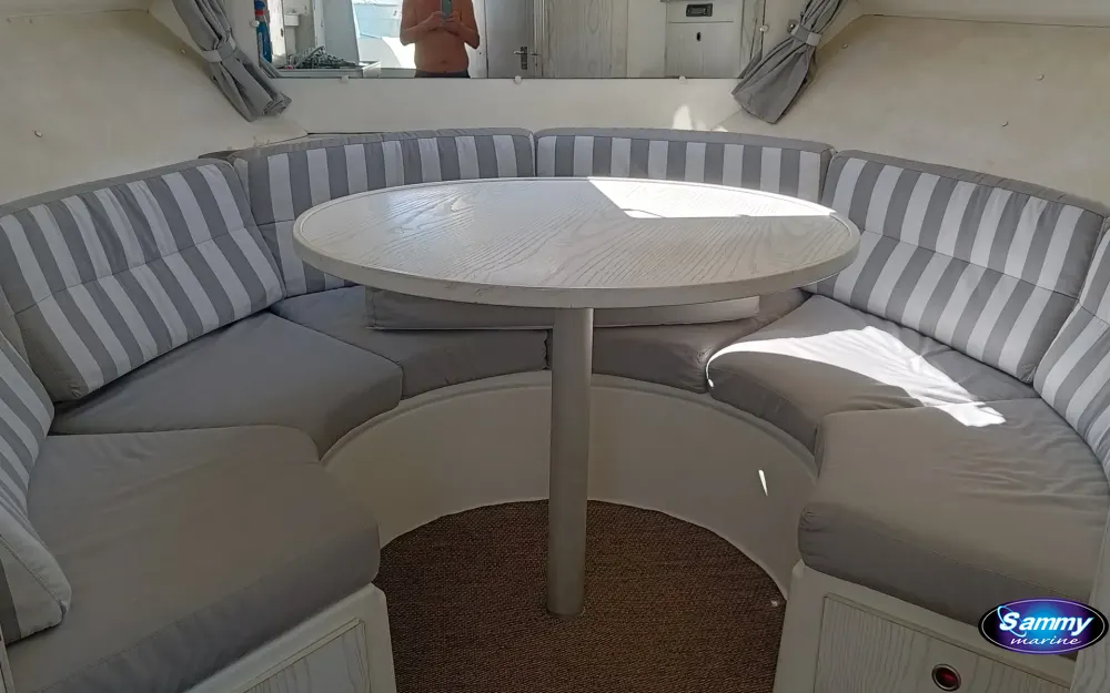 slider 4 Beneteau Flyer 8