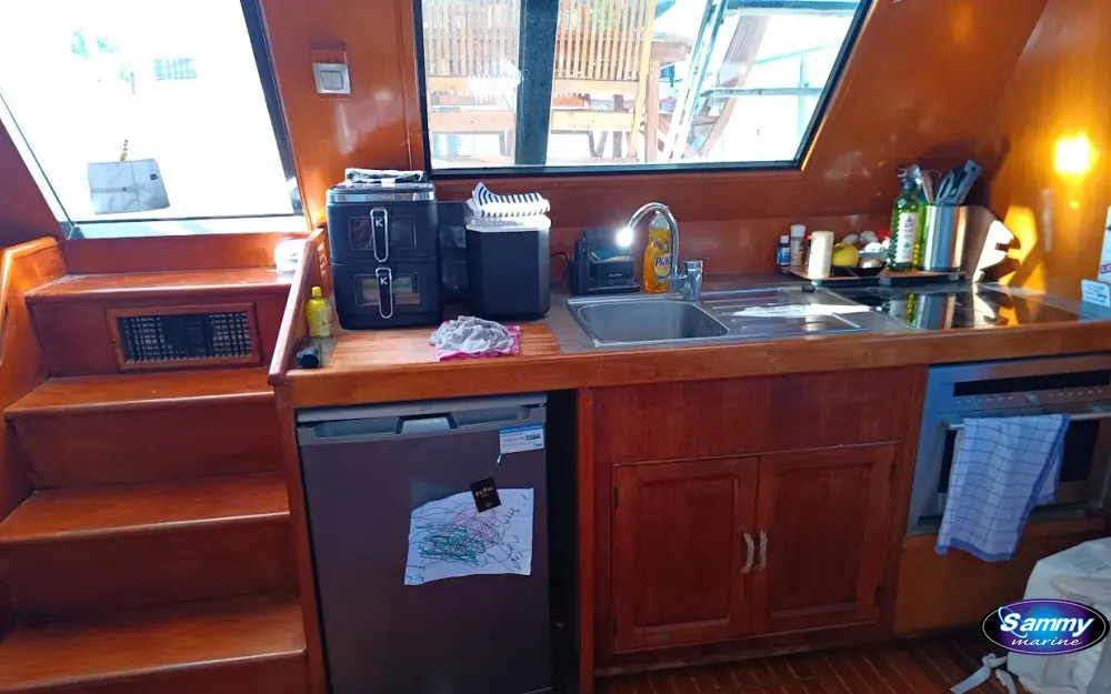 slider 10 King Yacht Monterey 46