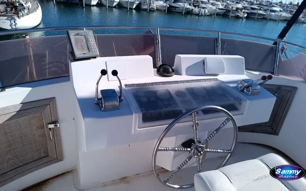 slider 6 King Yacht Monterey 46