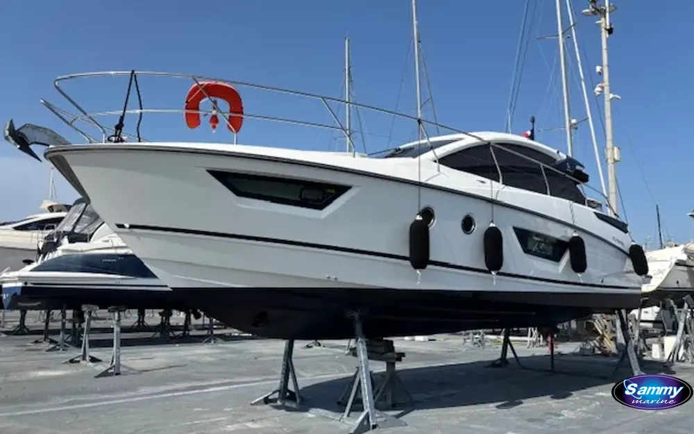 slider 1 Beneteau Gran Turismo 40