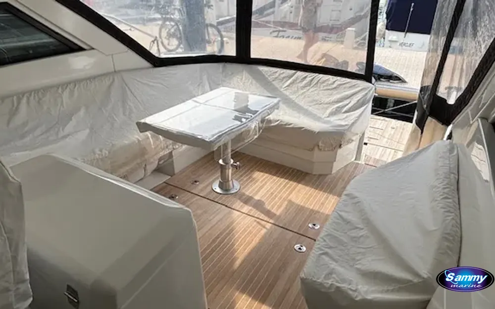 slider 8 Beneteau Gran Turismo 40
