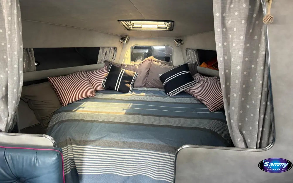 slider 10 Chris Craft Amerosport 320