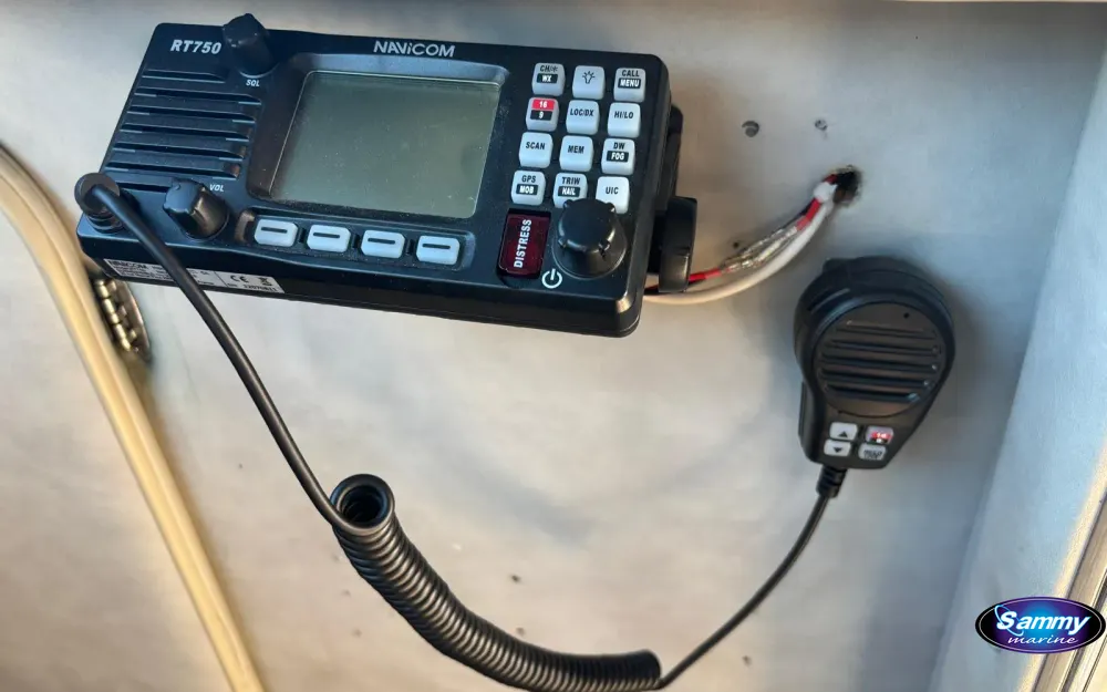 slider 6 Chris Craft Amerosport 320