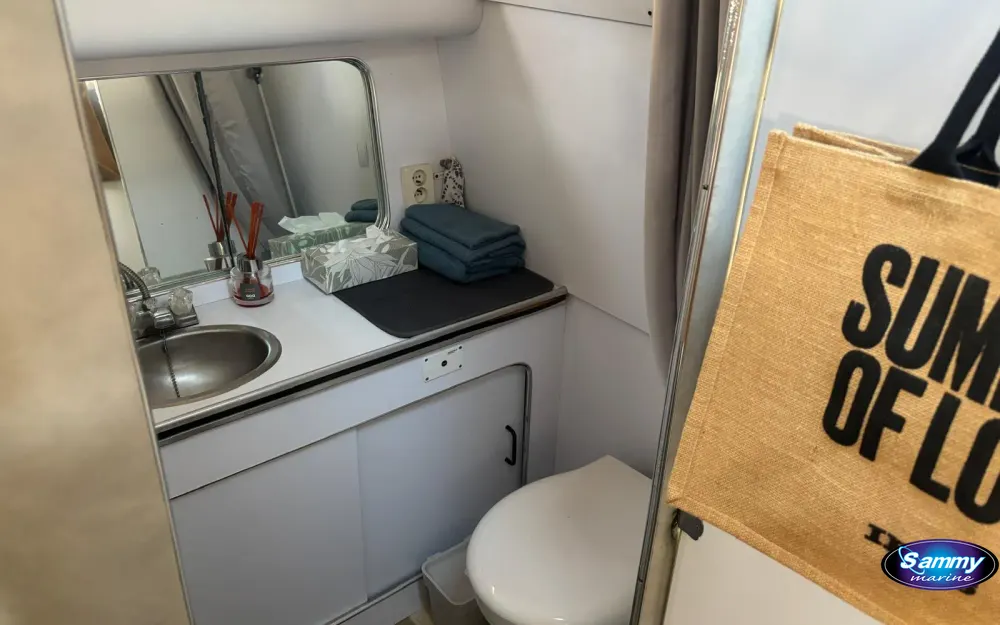 slider 8 Chris Craft Amerosport 320