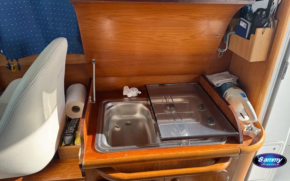 slider 9 Jeanneau Merry Fisher 805