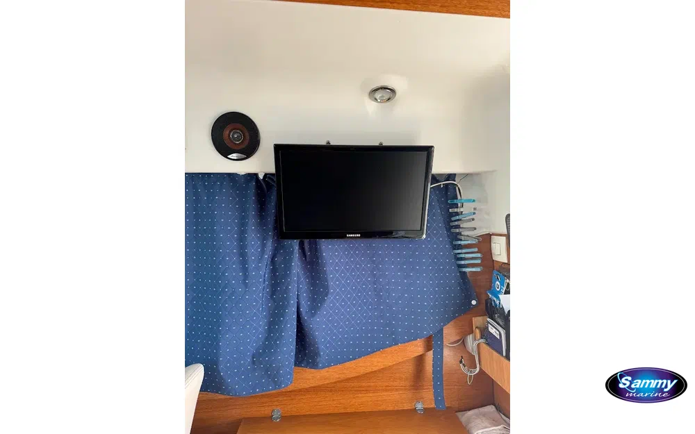 slider 11 Jeanneau Merry Fisher 805