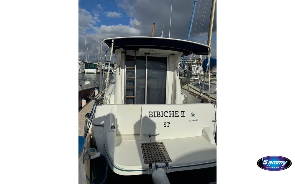 slider 1 Jeanneau Merry Fisher 805