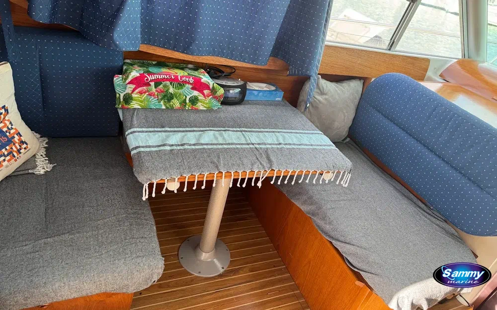 slider 4 Jeanneau Merry Fisher 805