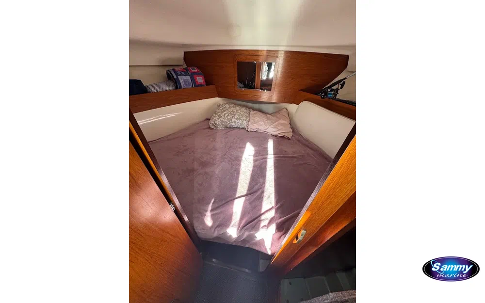 slider 6 Jeanneau Merry Fisher 805