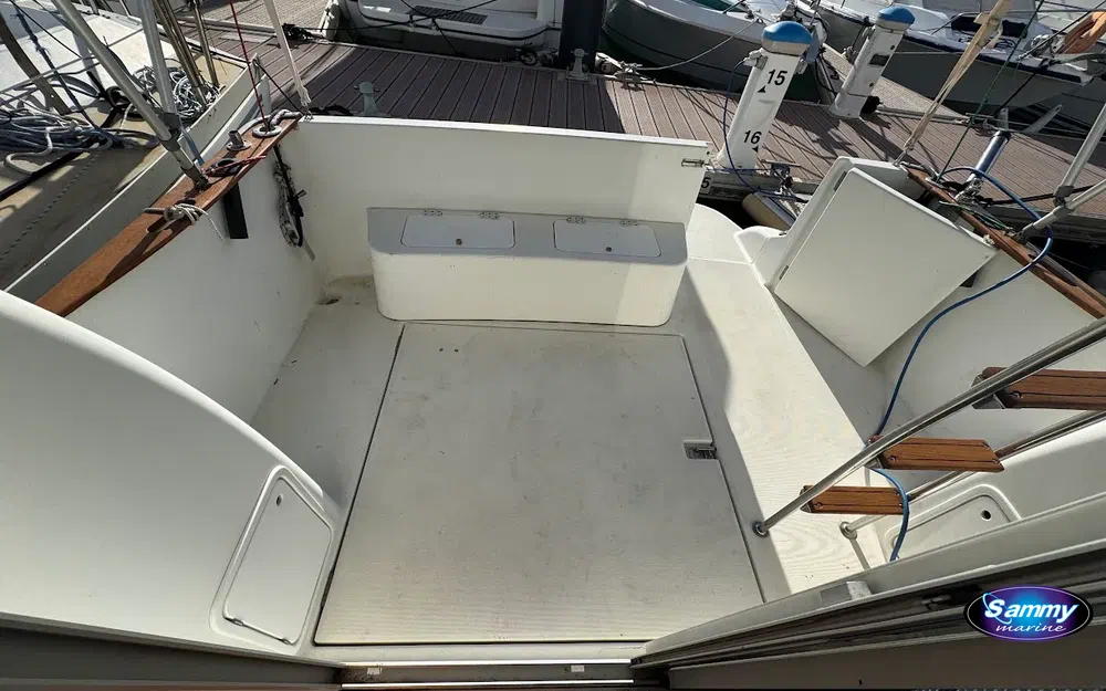 slider 8 Jeanneau Merry Fisher 805