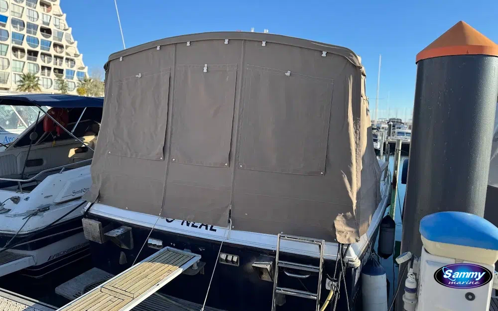 slider 2 Essex Yacht Cleopatra 1000