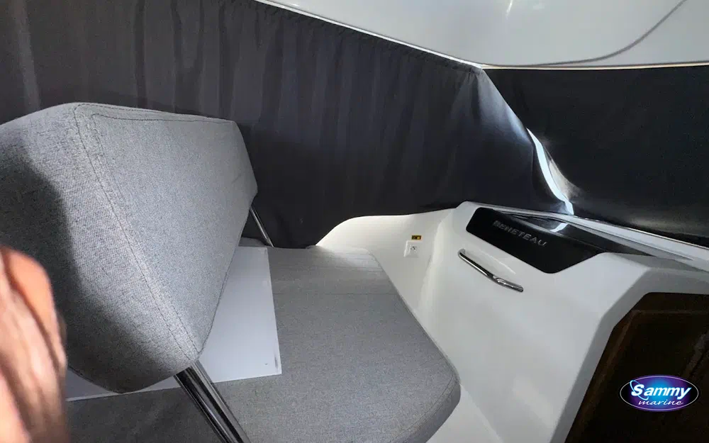 slider 13 Beneteau Antares 9 OB