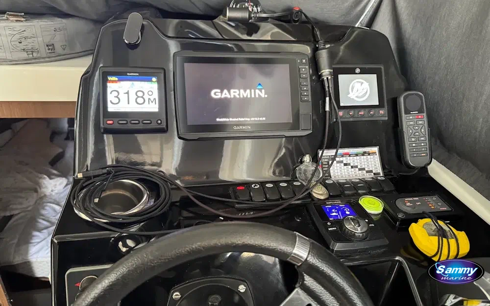 slider 15 Beneteau Antares 9 OB