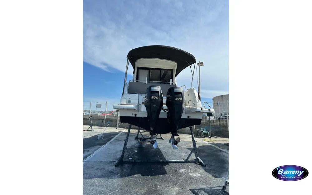 slider 4 Beneteau Antares 9 OB