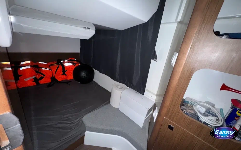 slider 8 Beneteau Antares 9 OB