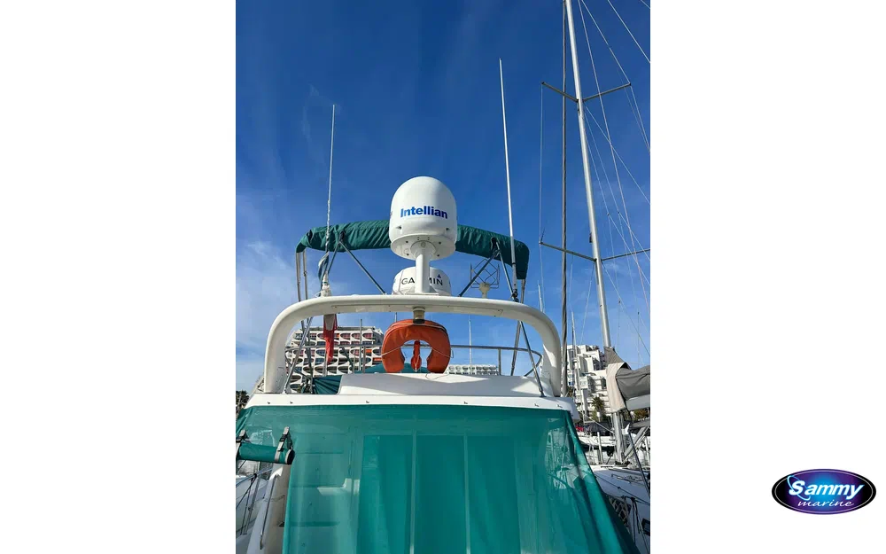 slider 18 Jeanneau Prestige 36 Fly