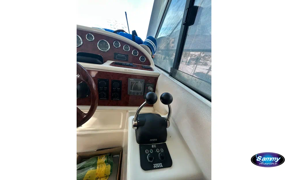 slider 8 Jeanneau Prestige 36 Fly