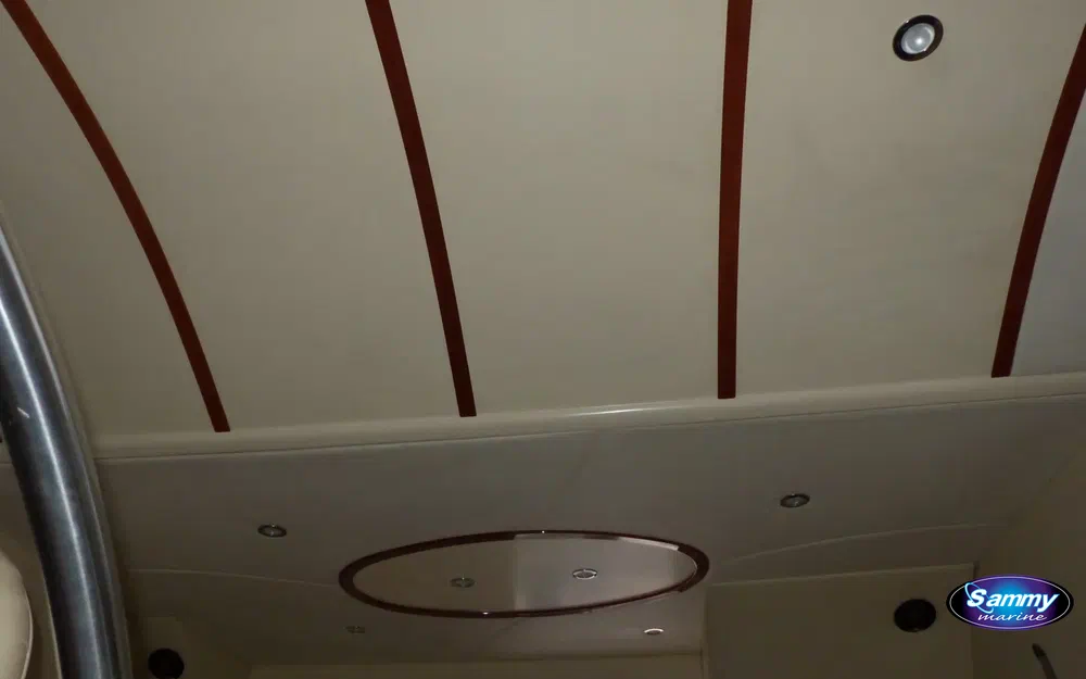 slider 16 Rodman 38 Fly