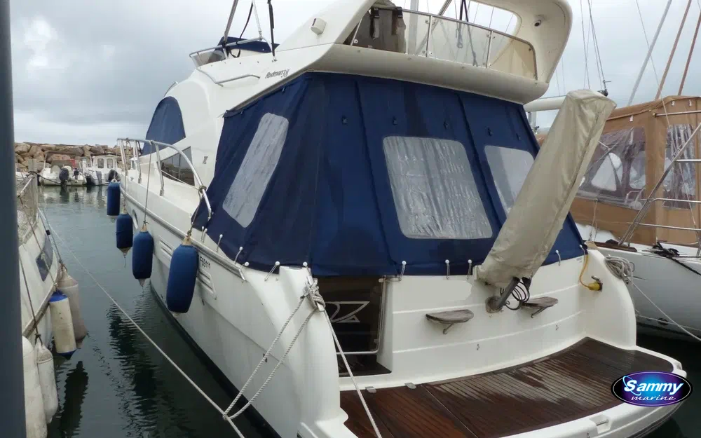 slider 1 Rodman 38 Fly